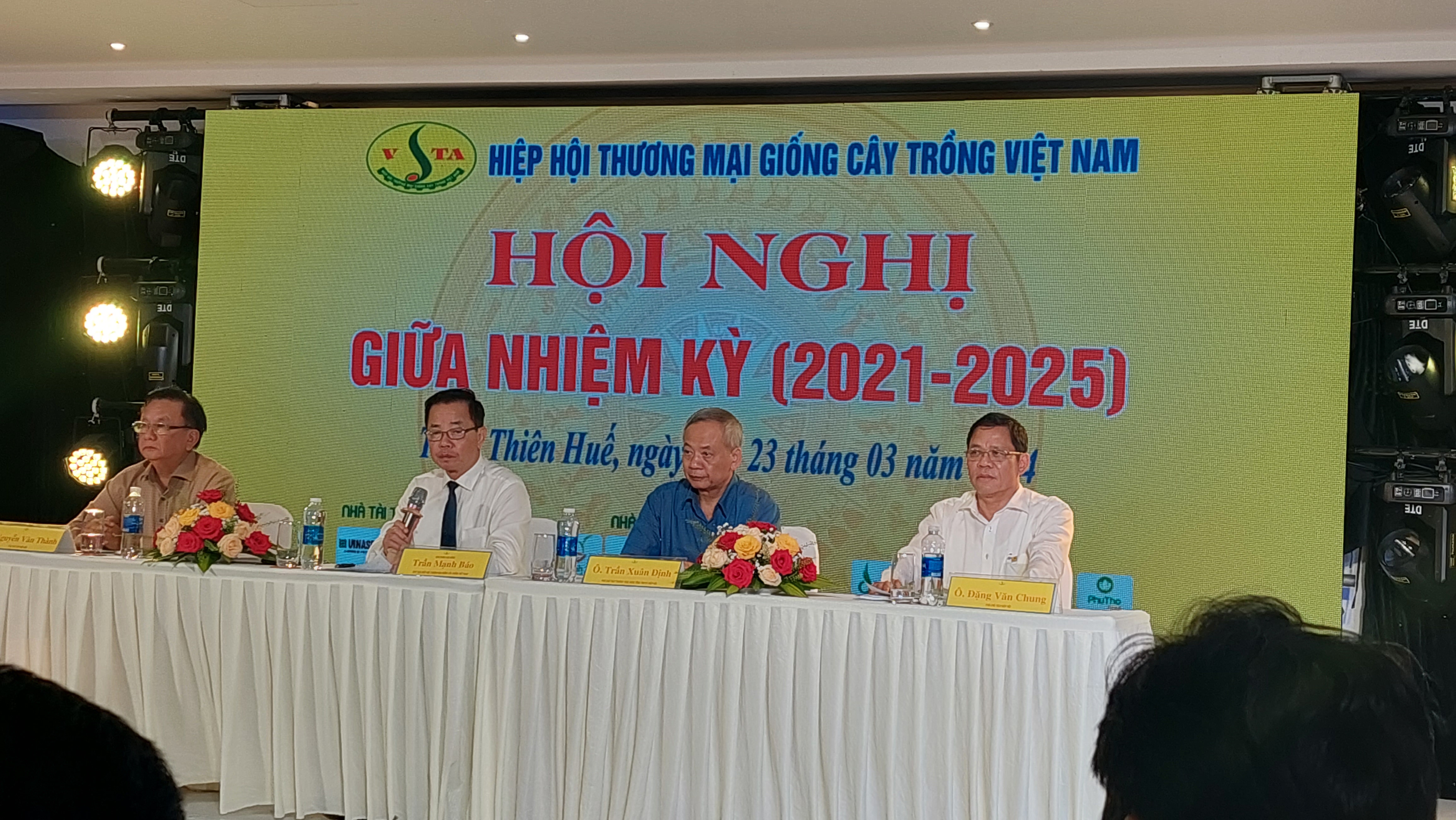 HỘI NGHỊ GIỮA NHIỆM KỲ HIỆP HỘI TM GIỐNG CÂY TRỒNG VIỆT NAM